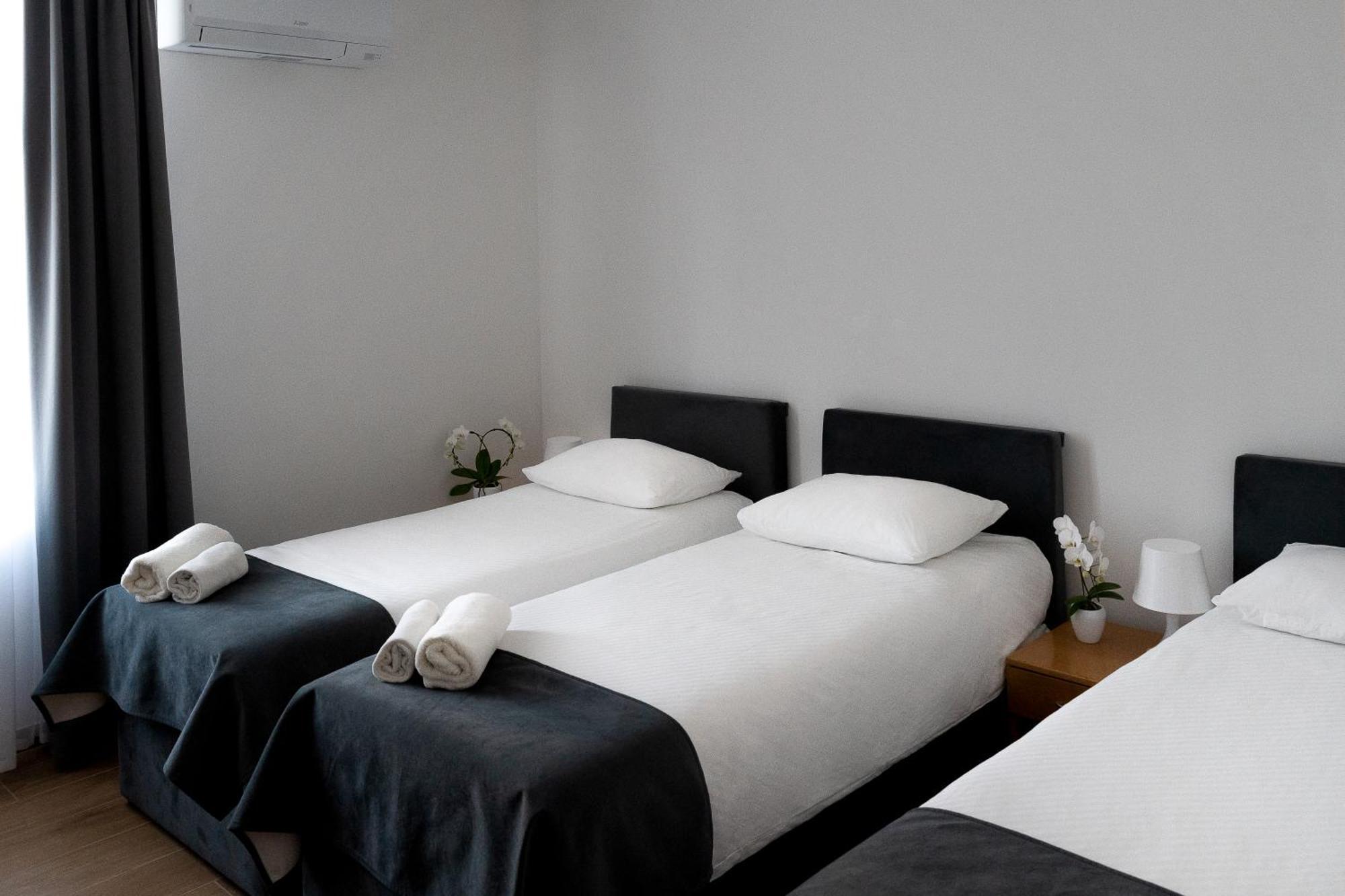 Hotel Tabor Sežana エクステリア 写真