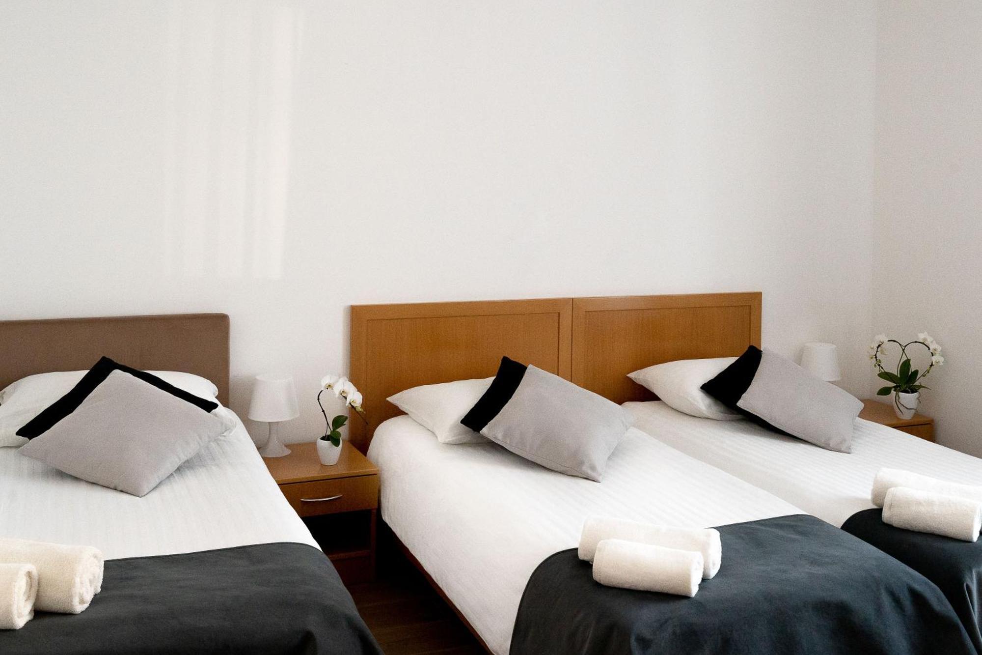 Hotel Tabor Sežana エクステリア 写真